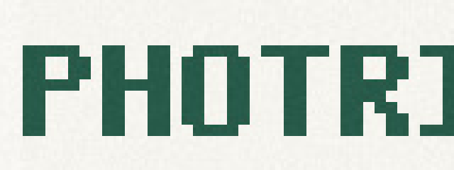 商品写真のラベル文字を4倍に拡大した圧縮前の画像。文字の輪郭はくっきりしている